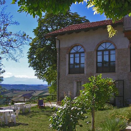 Casa Branzele Panzió Trezzo Tinella Kültér fotó