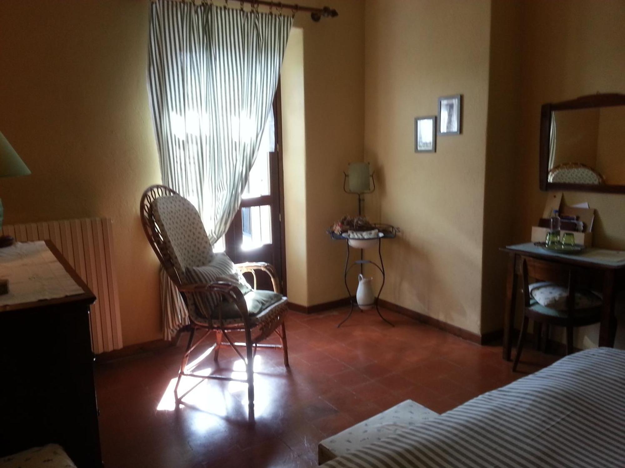 Casa Branzele Panzió Trezzo Tinella Szoba fotó